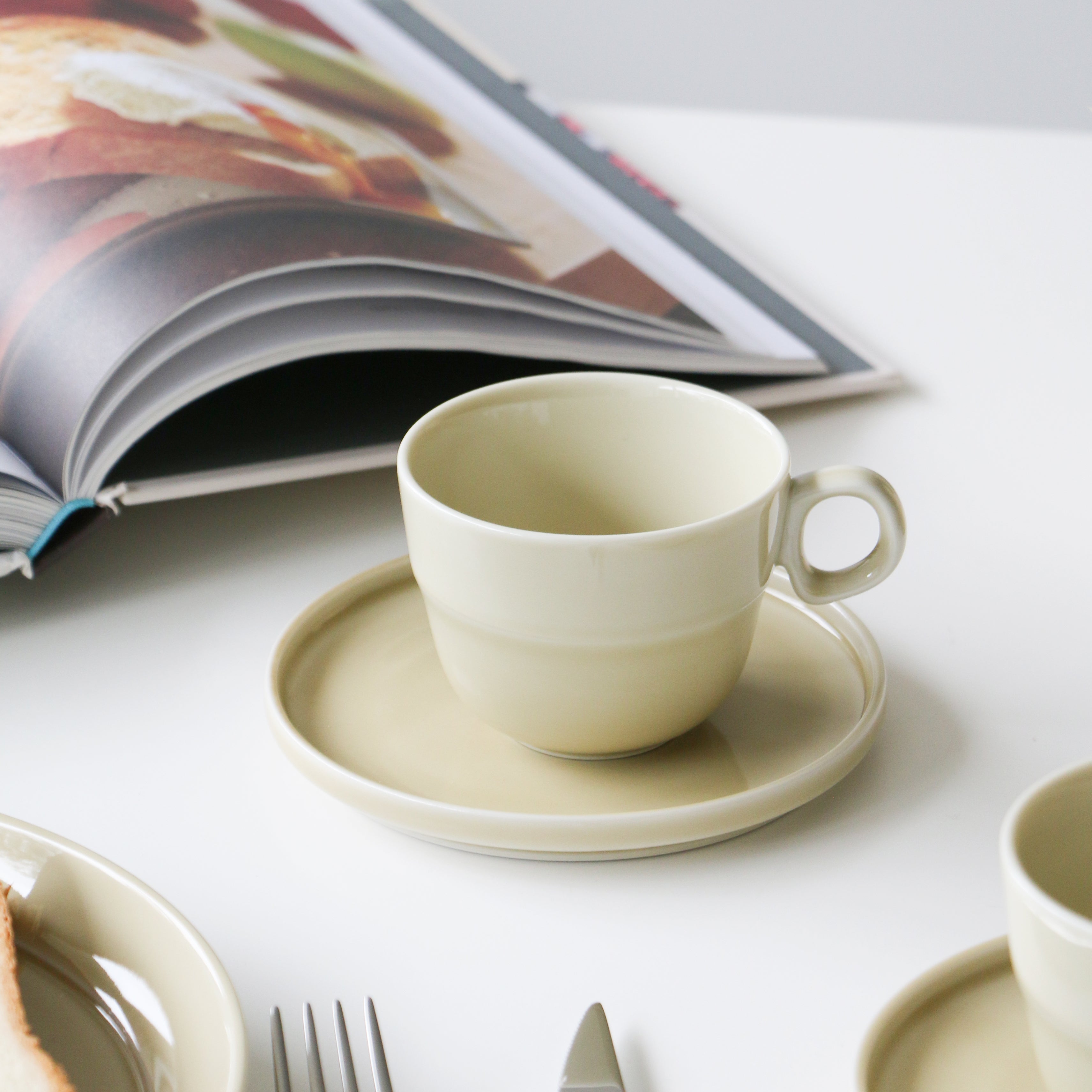 Tripware Series - Ivory