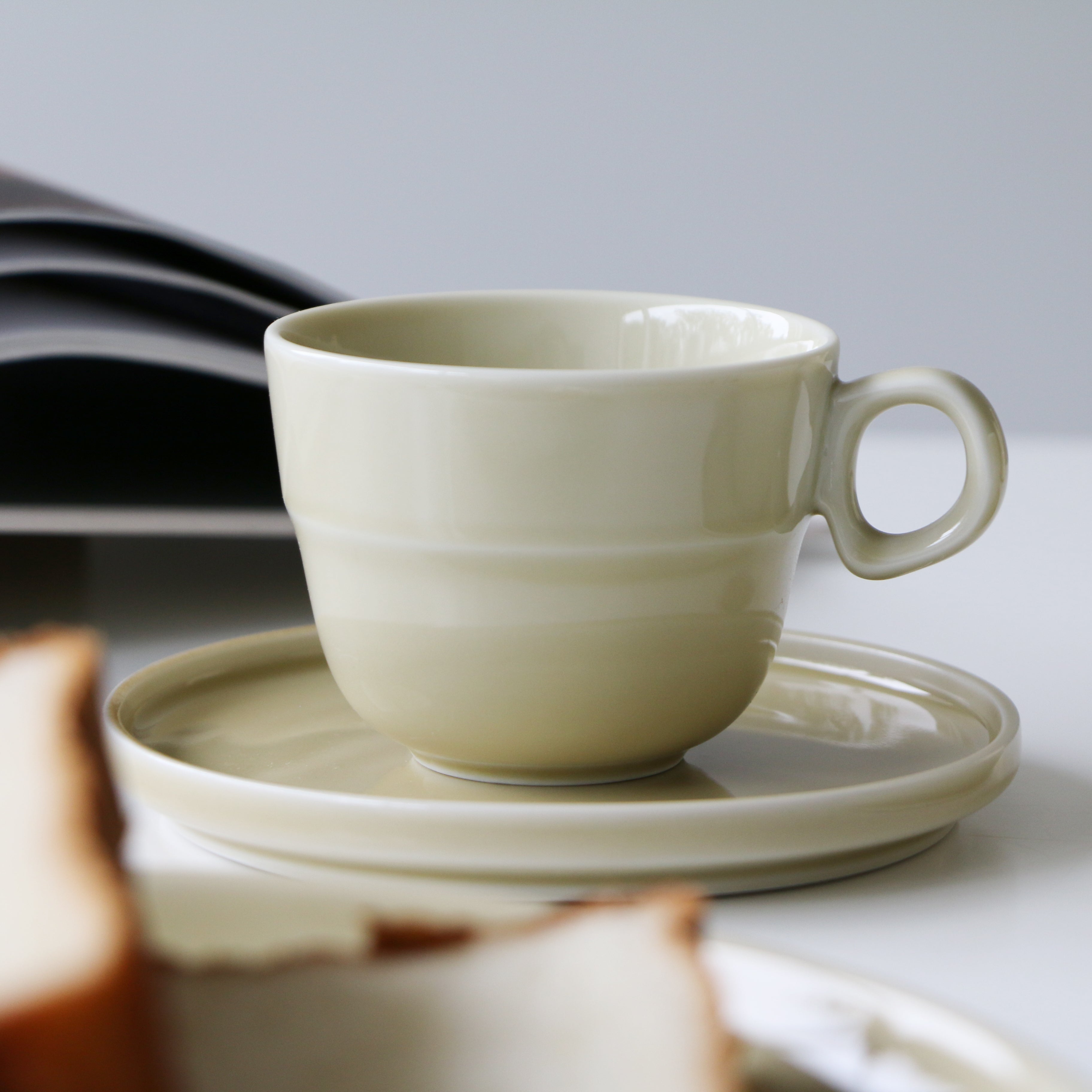 Tripware Series - Ivory