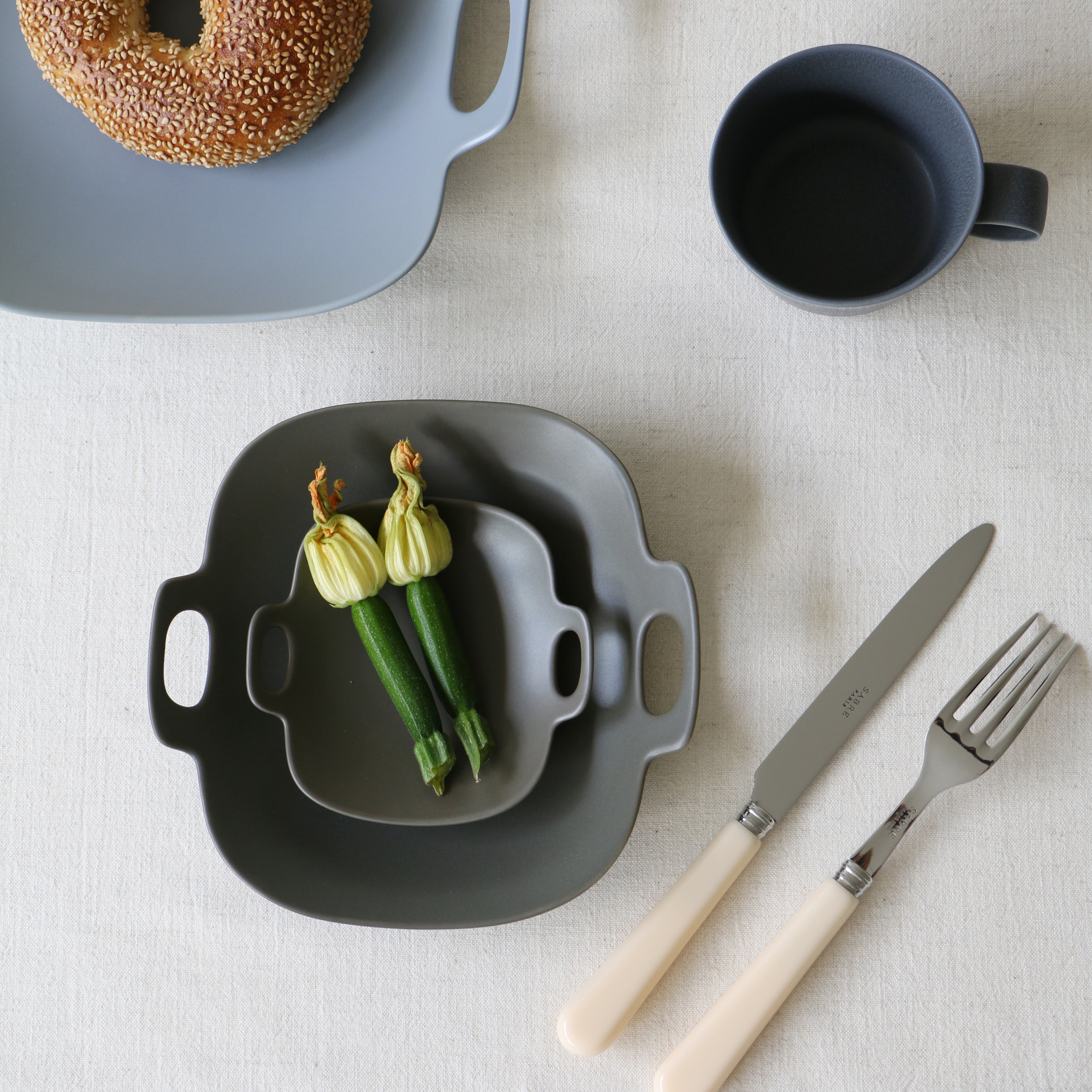 yumiko iihoshi porcelain BON VOYAGE Plate