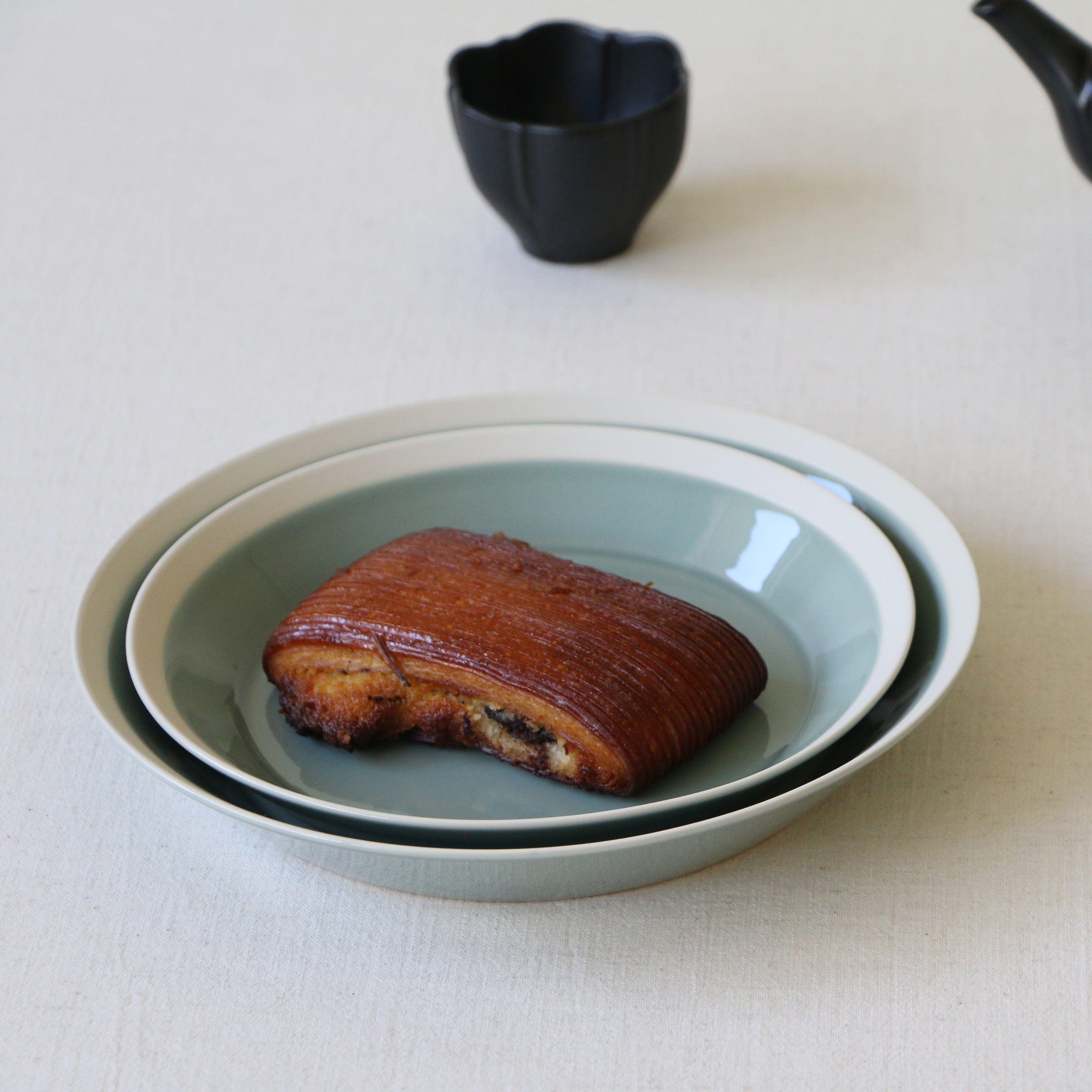 yumiko iihoshi porcelain DISHES Plate