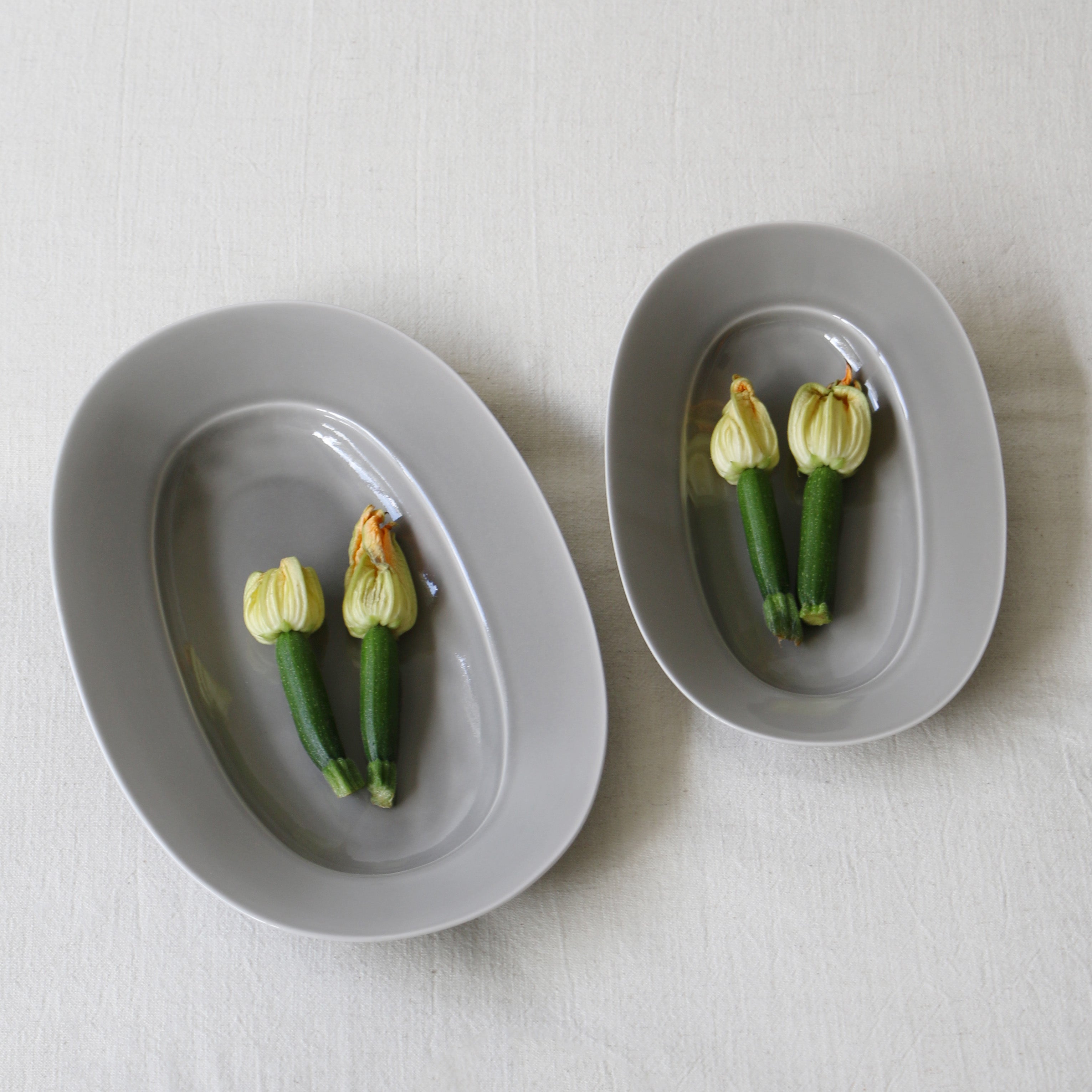 yumiko iihoshi porcelain OVAL Plate