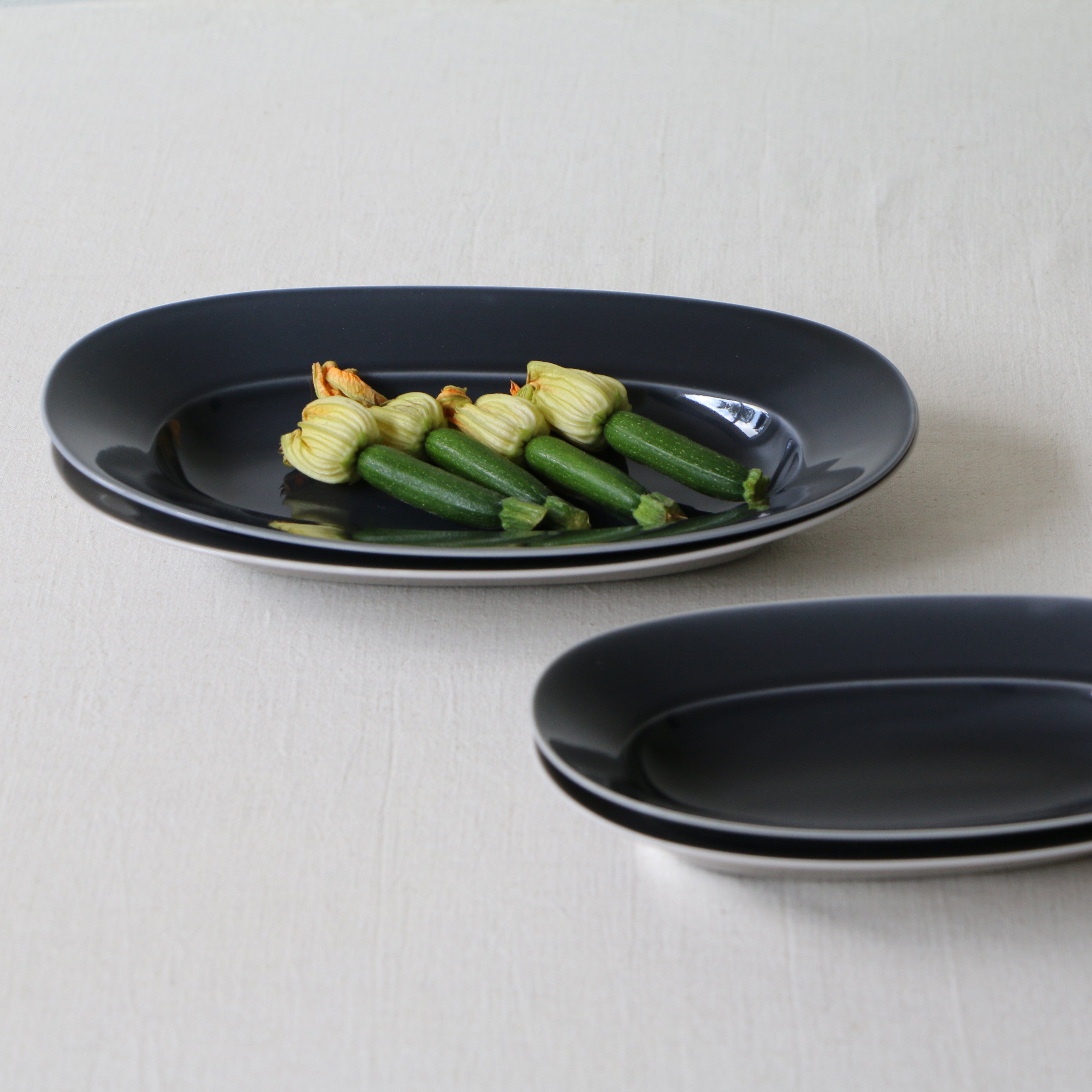 yumiko iihoshi porcelain OVAL Plate